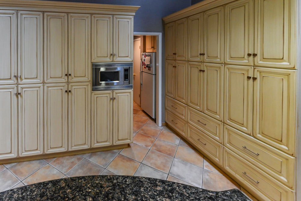 Millbrook Custom Traditional Cream Kitchen with Island, Granite Countertops & Appliances