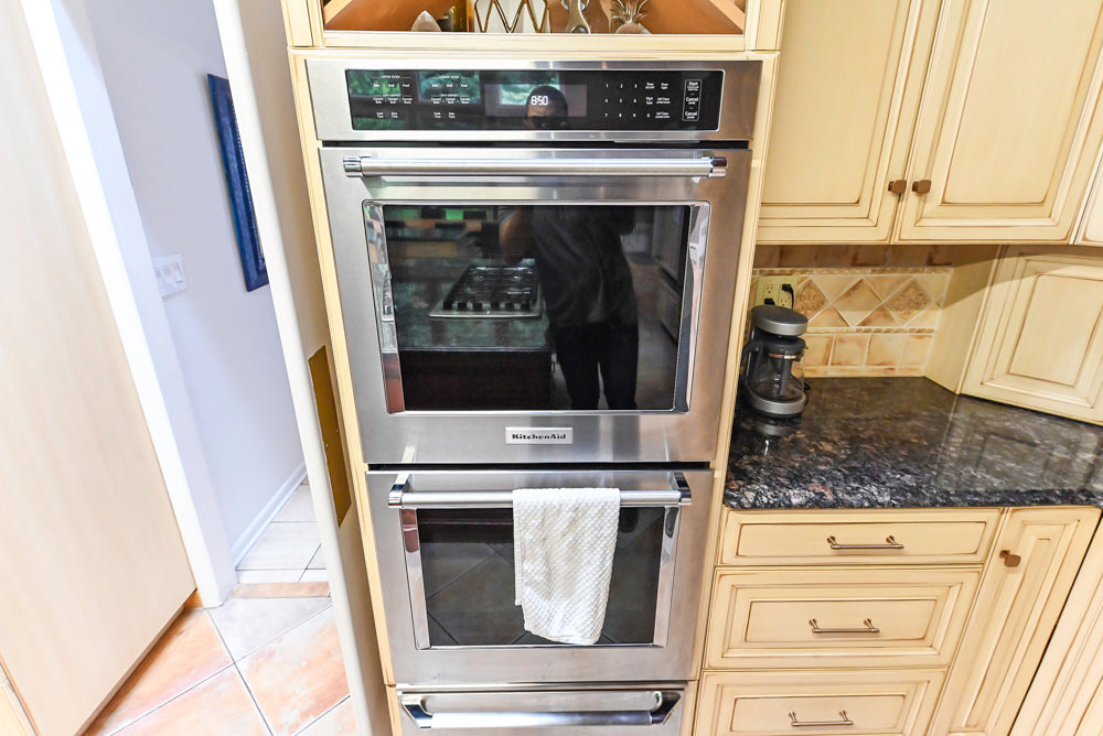 Millbrook Custom Traditional Cream Kitchen with Island, Granite Countertops & Appliances