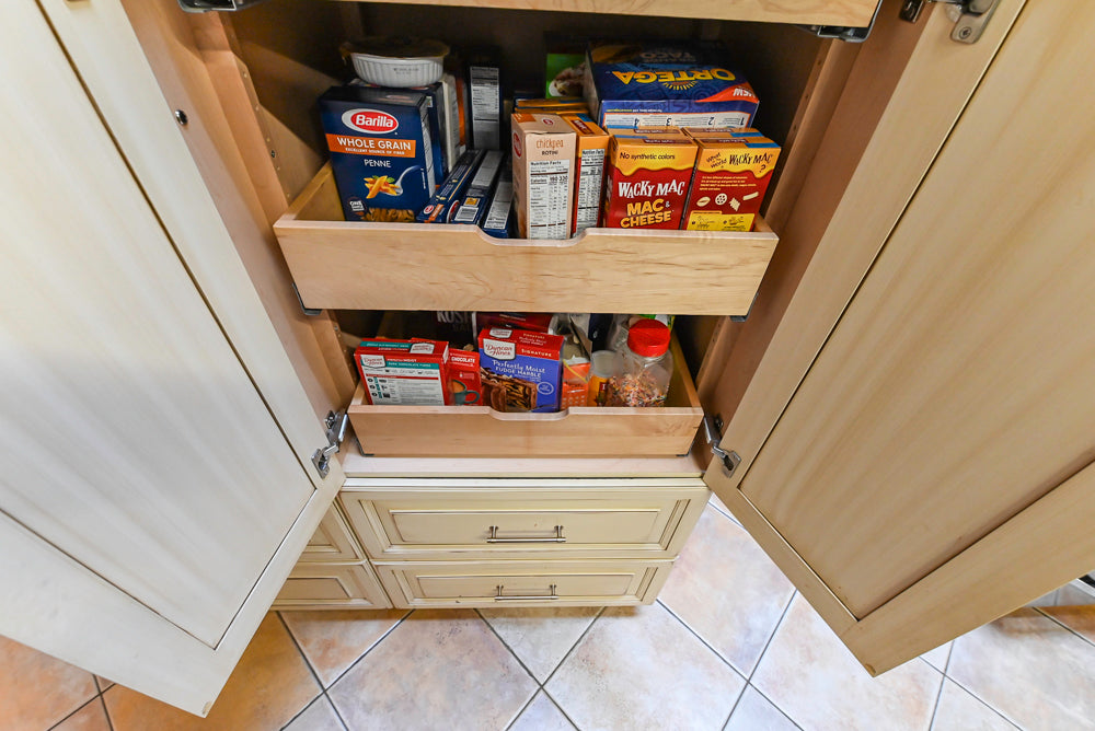 Millbrook Custom Traditional Cream Kitchen with Island, Granite Countertops & Appliances