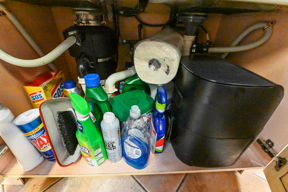 Millbrook Custom Traditional Cream Kitchen with Island, Granite Countertops & Appliances