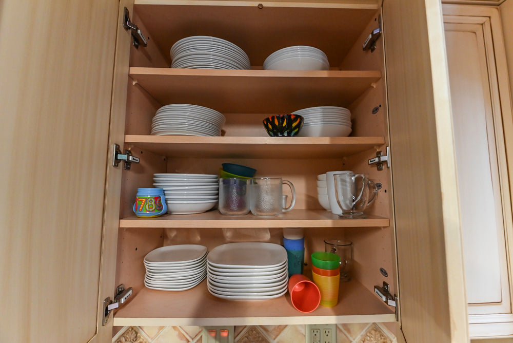 Millbrook Custom Traditional Cream Kitchen with Island, Granite Countertops & Appliances