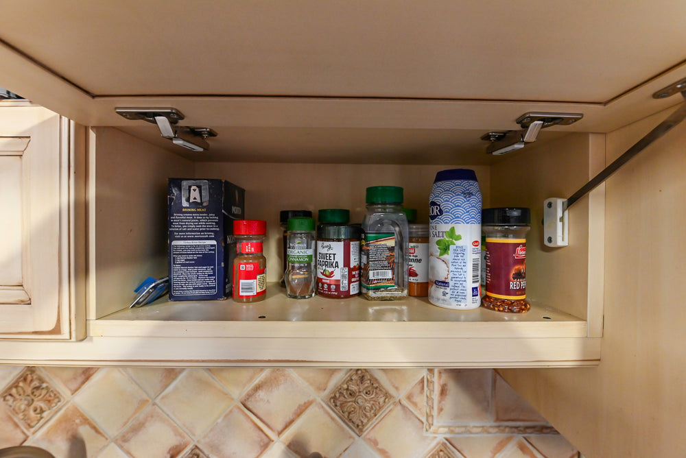 Millbrook Custom Traditional Cream Kitchen with Island, Granite Countertops & Appliances