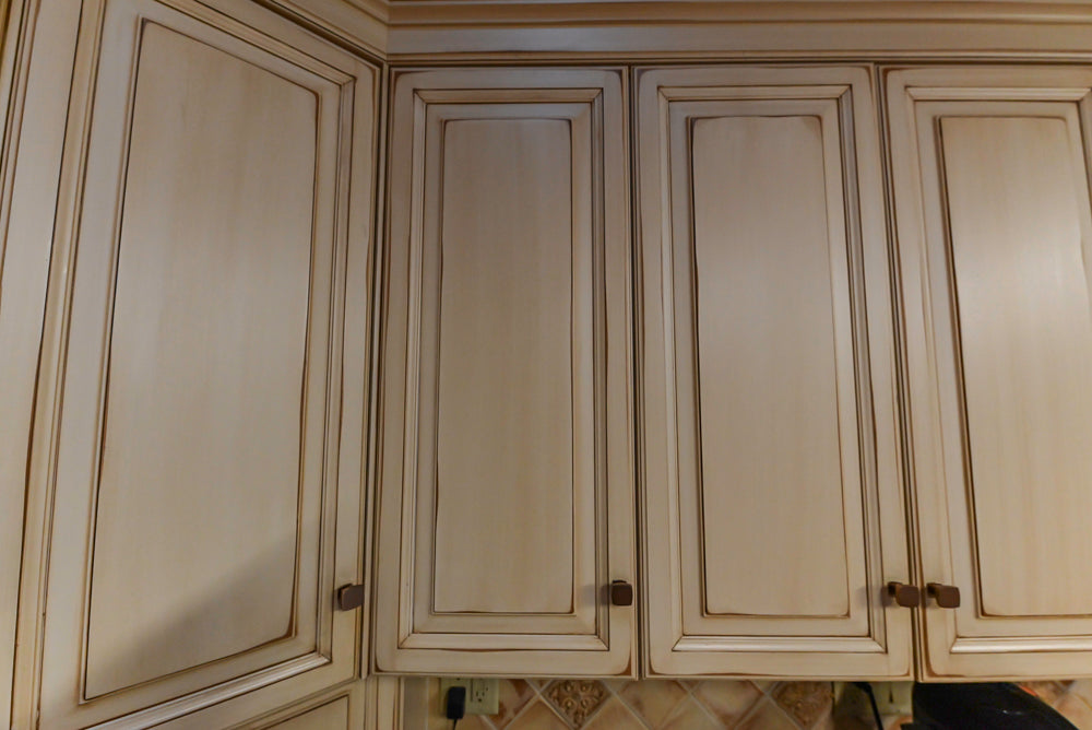 Millbrook Custom Traditional Cream Kitchen with Island, Granite Countertops & Appliances