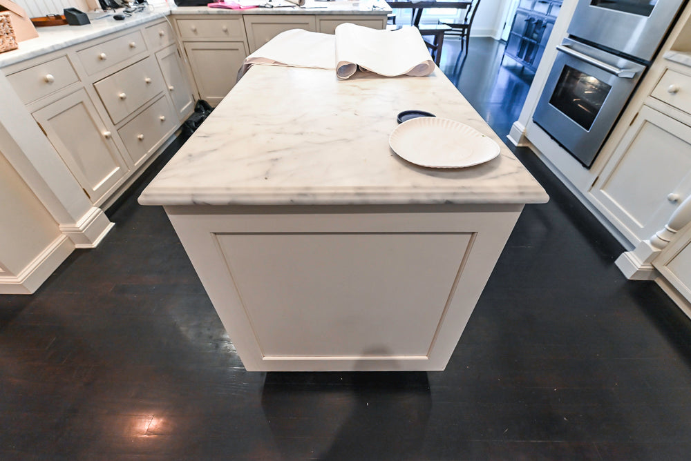 Heritage Traditional Creamy White Kitchen with Island, Marble Countertops and Appliances