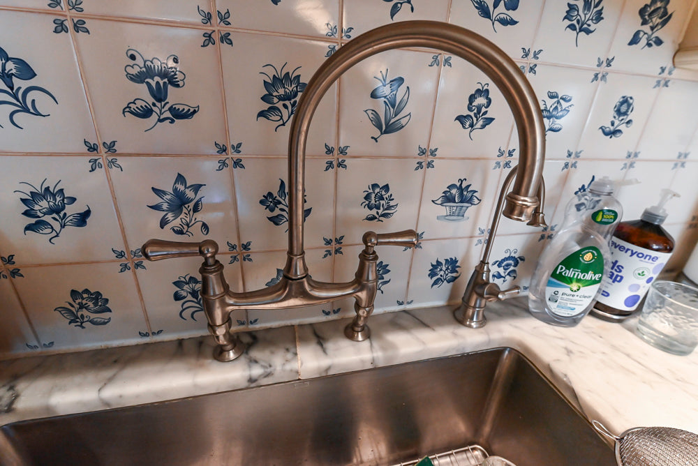 Heritage Traditional Creamy White Kitchen with Island, Marble Countertops and Appliances