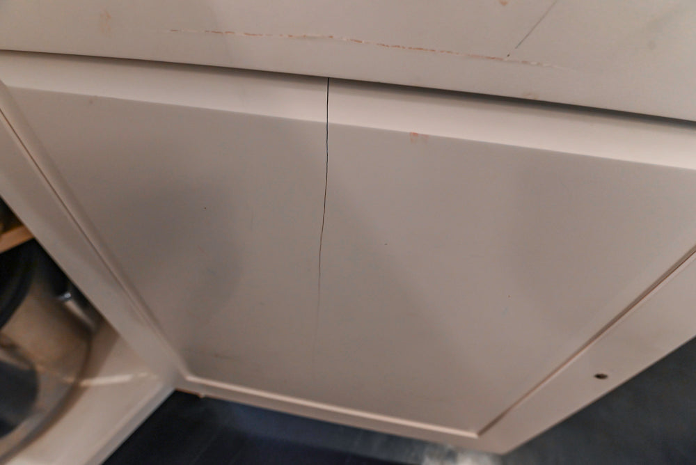 Heritage Traditional Creamy White Kitchen with Island, Marble Countertops and Appliances