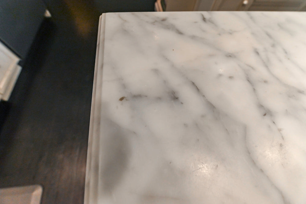 Heritage Traditional Creamy White Kitchen with Island, Marble Countertops and Appliances