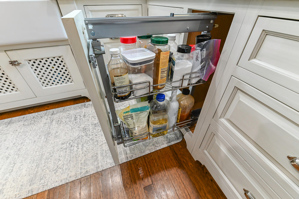 Canterbury Traditional White Kitchen with Island, Marble Countertops and La Cornue Range with Matching Hood