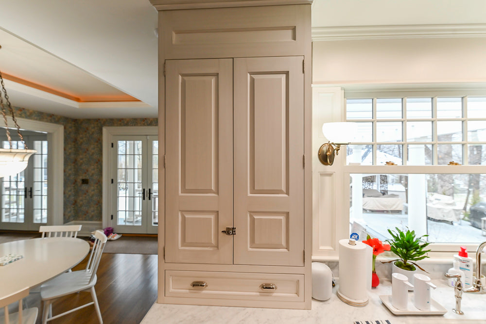 Canterbury Traditional White Kitchen with Island, Marble Countertops and La Cornue Range with Matching Hood