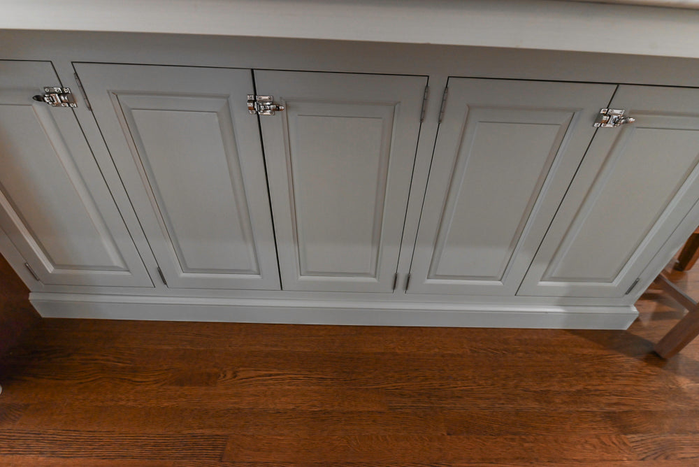 Canterbury Traditional White Kitchen with Island, Marble Countertops and La Cornue Range with Matching Hood