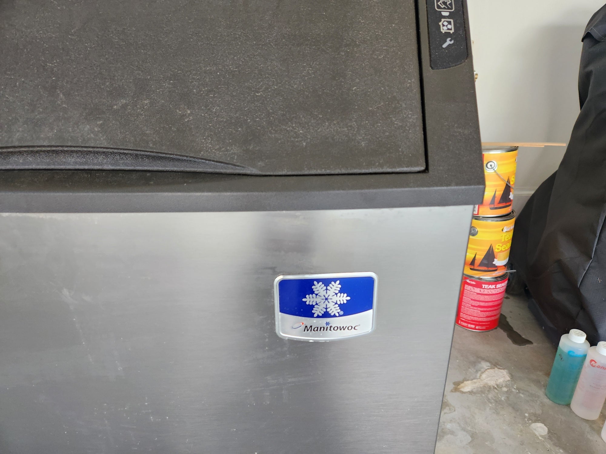 Manitowoc UY0240A-161B 26" Stainless Steel Ice Maker