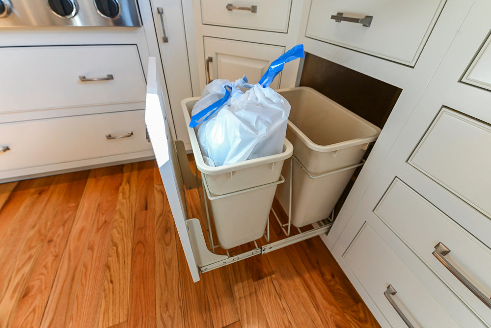 Traditional Light Cream Kitchen with Island, Granite Countertops and Appliances