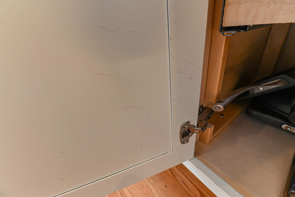 Traditional Light Cream Kitchen with Island, Granite Countertops and Appliances