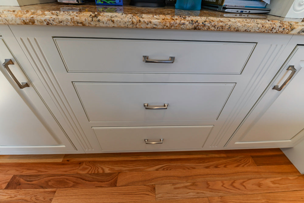 Traditional Light Cream Kitchen with Island, Granite Countertops and Appliances