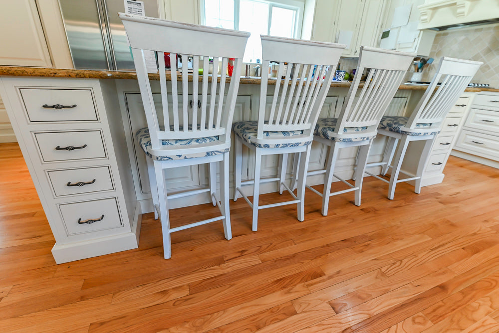 Glenwood Traditional Cream Kitchen with Island, Granite Countertops & Appliances