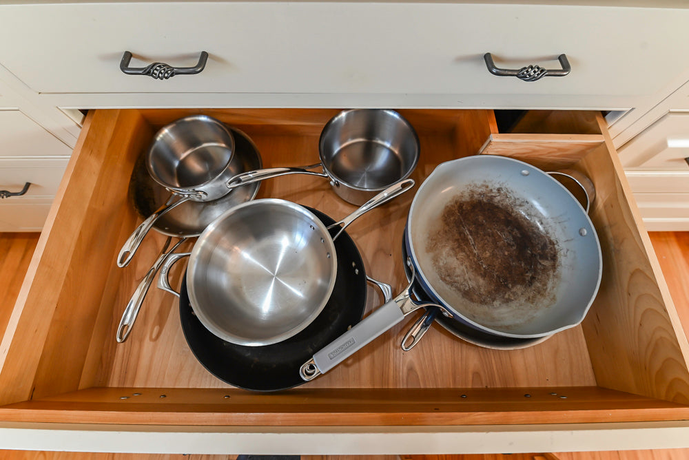 Glenwood Traditional Cream Kitchen with Island, Granite Countertops & Appliances