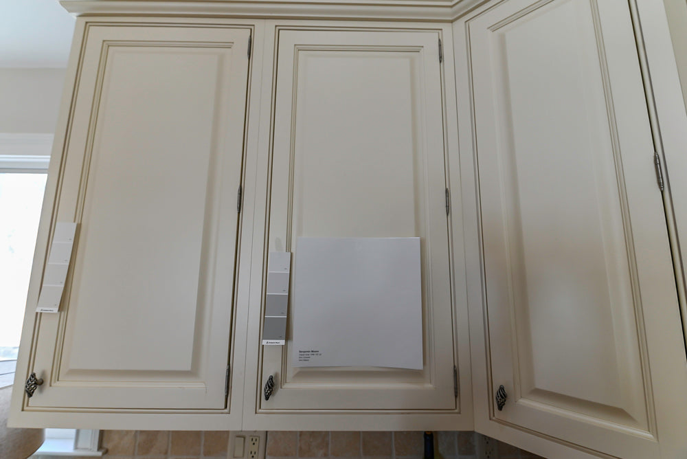 Glenwood Traditional Cream Kitchen with Island, Granite Countertops & Appliances