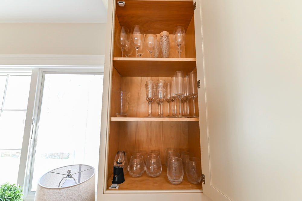 Glenwood Traditional Cream Kitchen with Island, Granite Countertops & Appliances