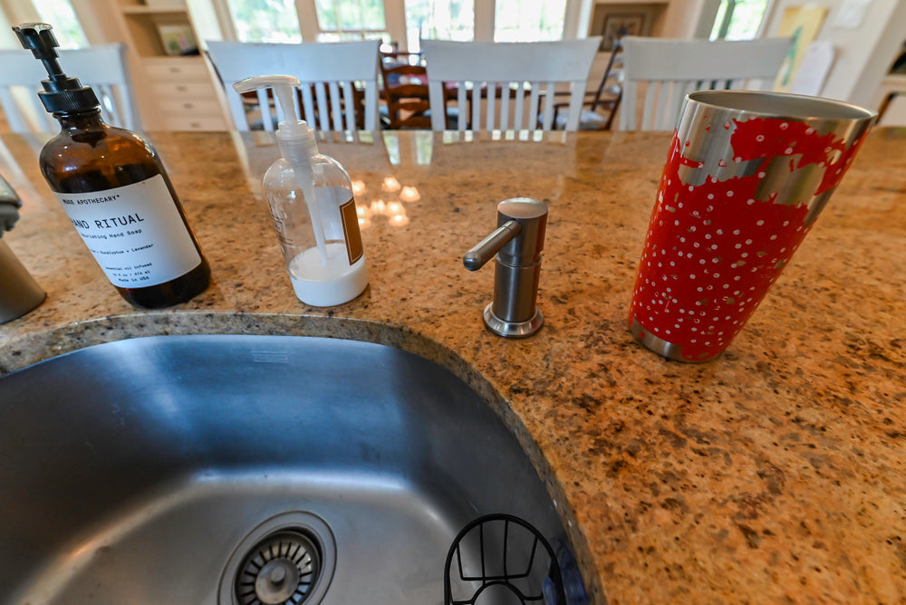 Glenwood Traditional Cream Kitchen with Island, Granite Countertops & Appliances