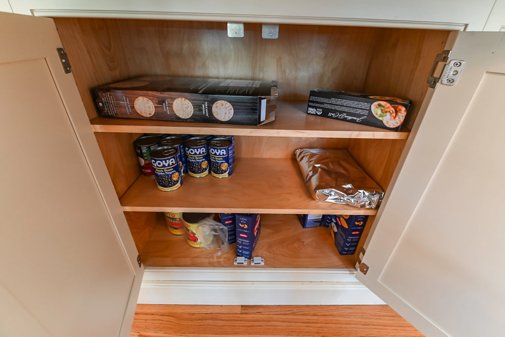 Glenwood Traditional Cream Kitchen with Island, Granite Countertops & Appliances