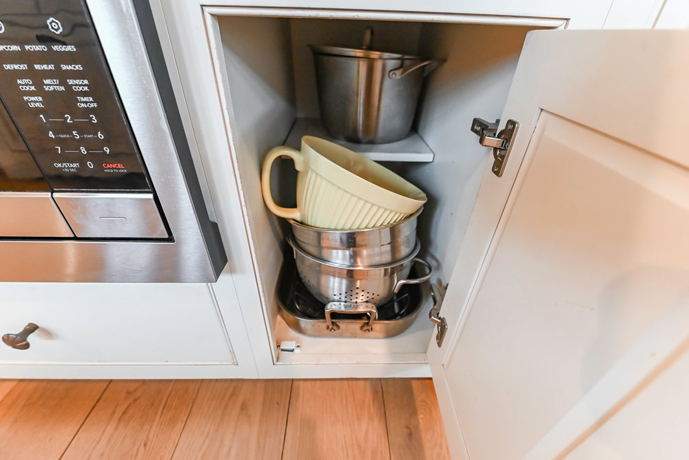 Omega Traditional Light Cream Kitchen with Island, Desk Area and Sub-Zero & Wolf Range