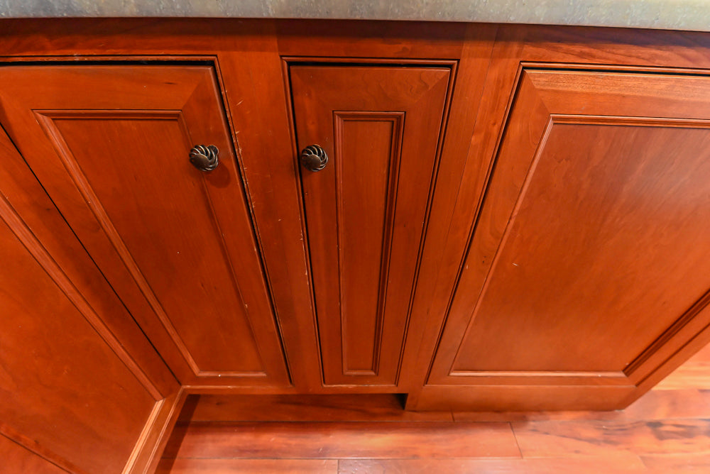 Plain & Fancy Traditional Wooden Kitchen with Island, Quartz Countertops & Appliances