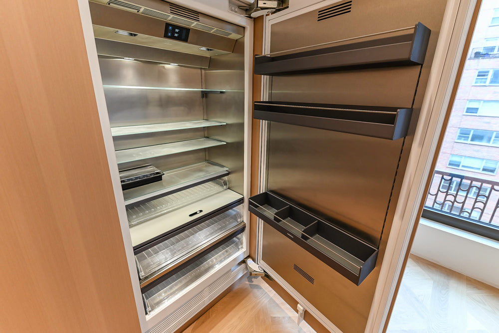 Molteni & C Dada Modern White Oak Kitchen with Marble Countertops & Gaggenau Appliances