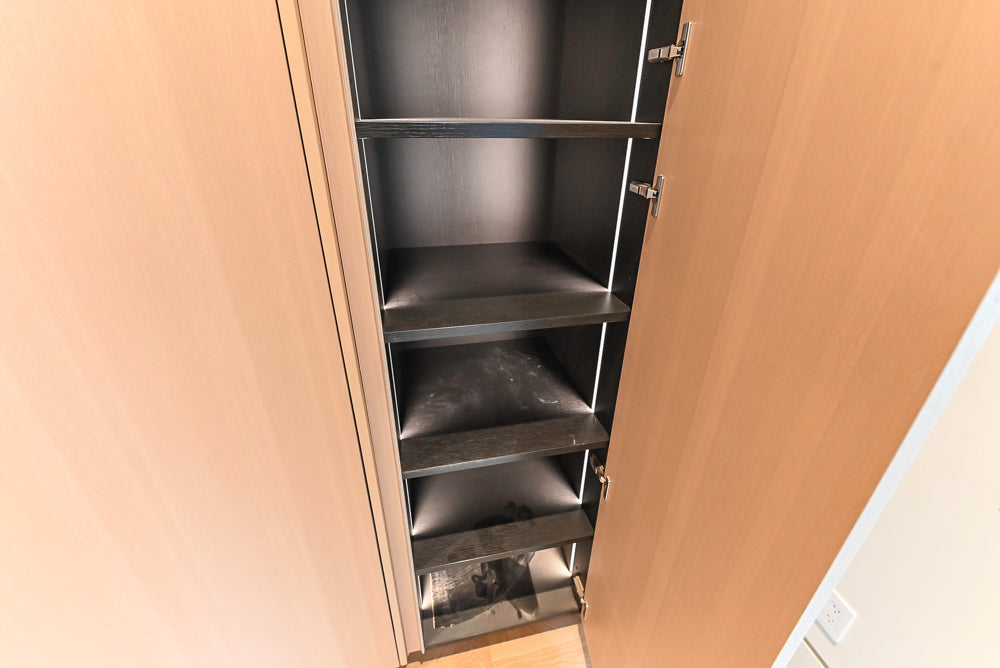 Molteni & C Dada Modern White Oak Kitchen with Marble Countertops & Gaggenau Appliances