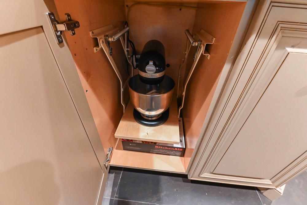Custom Traditional Cream Kitchen with Island, Butler's Pantry and Viking Appliances