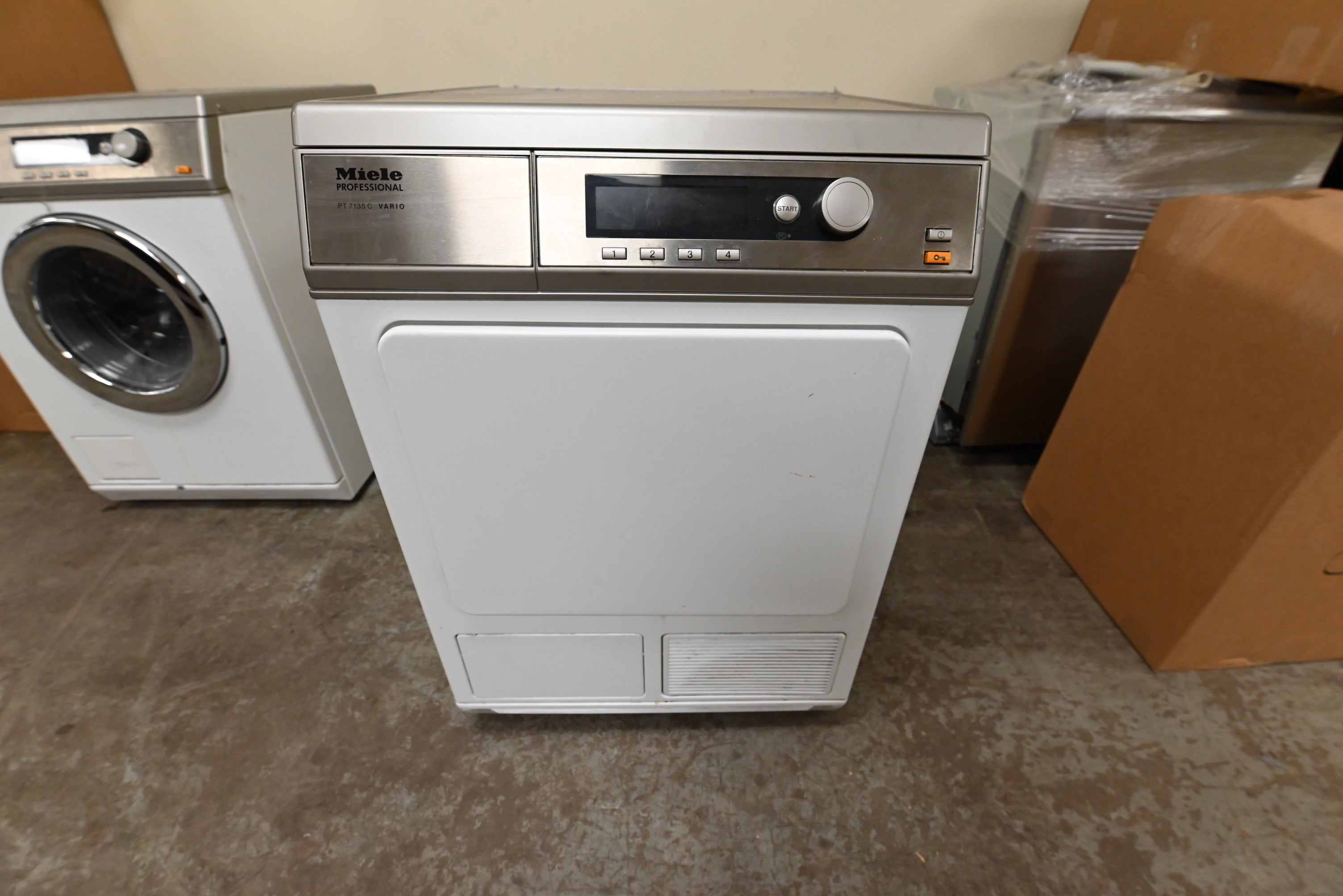 Miele PT7135C 24