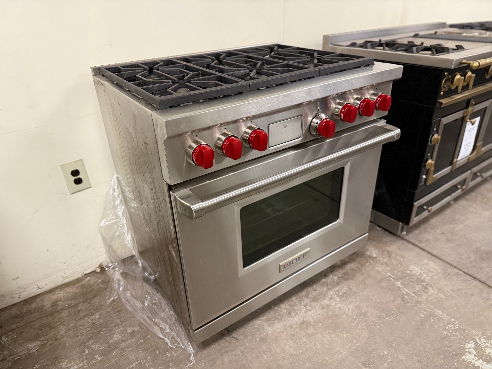 Wolf DF366 36" Stainless Steel Dual Fuel Range