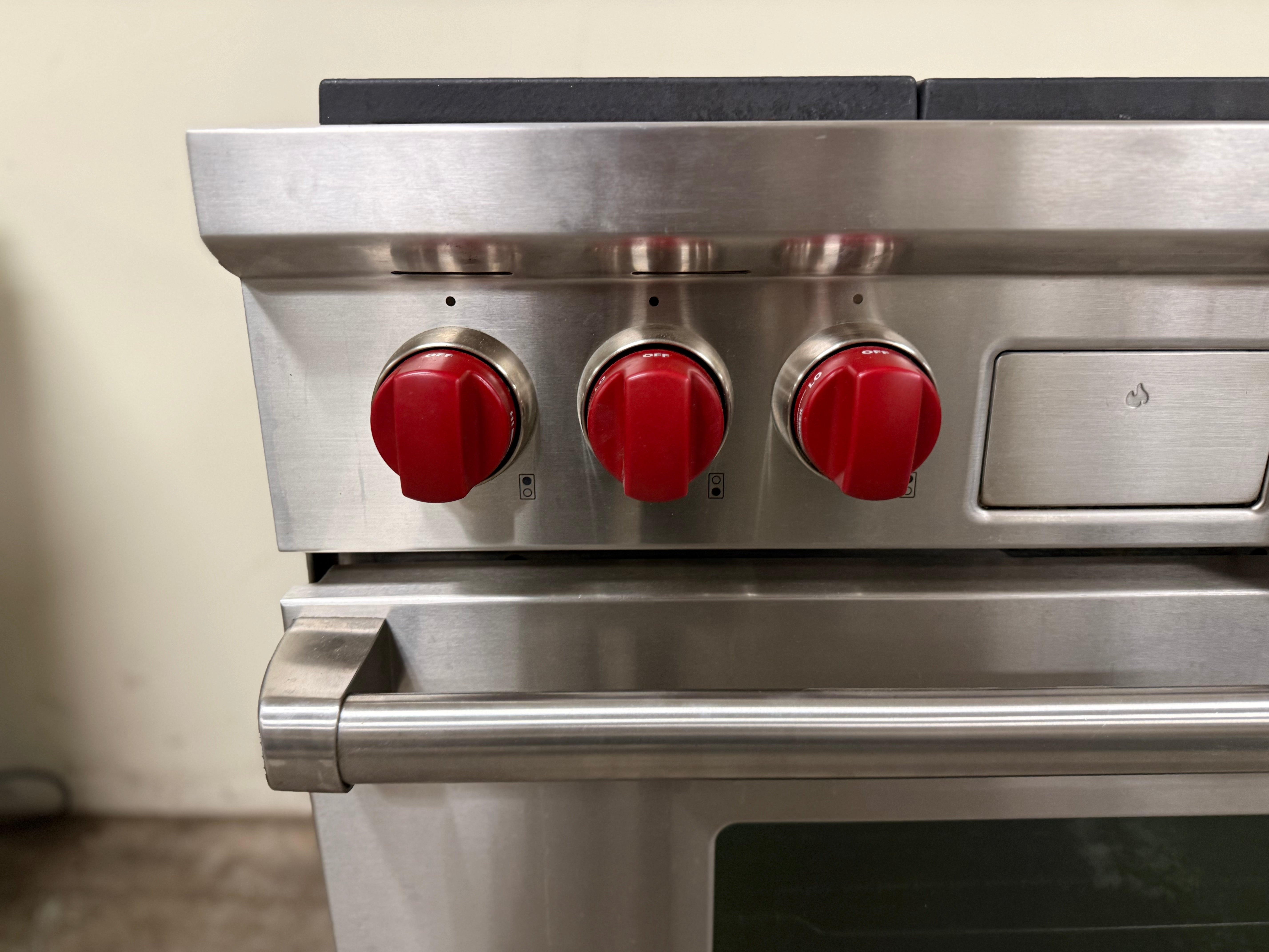 Wolf DF366 36" Stainless Steel Dual Fuel Range