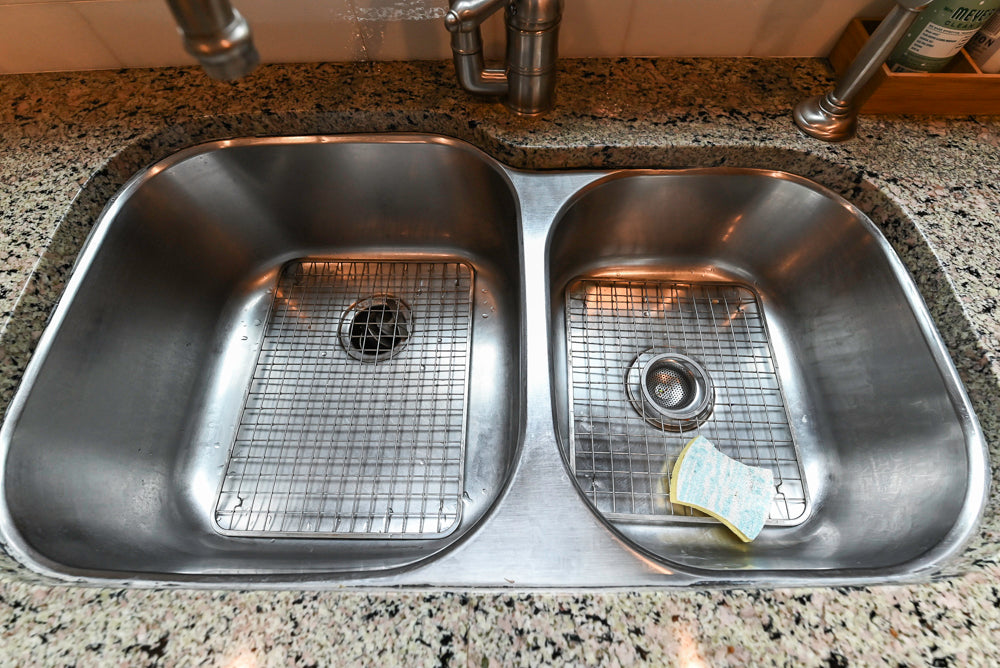 Custom Traditional Natural Wood Kitchen with Granite Countertops and Appliances