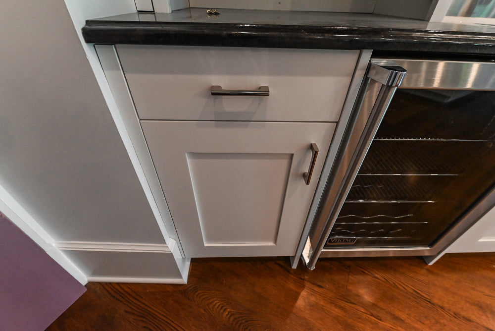 Rutt Transitional White Kitchen with Island, Wet Bar, Granite Countertops & Appliances