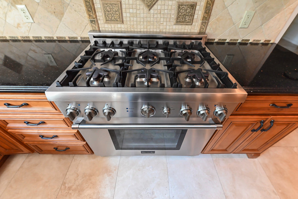 Brighton Traditional Natural Wood Kitchen with Island, Desk Area & Appliances
