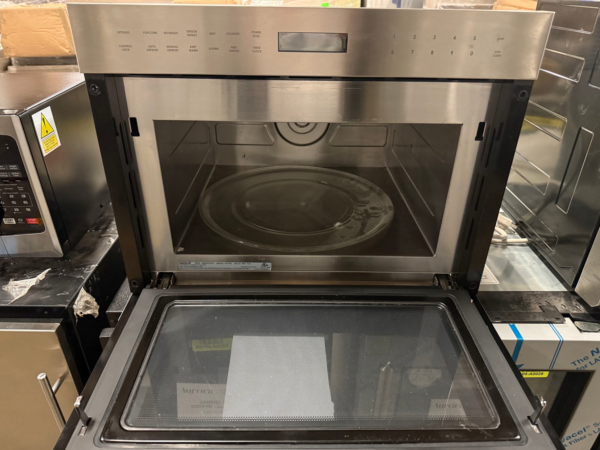 Wolf MDD24TE/S/TH 24" Stainless Steel Built-In Microwave Oven