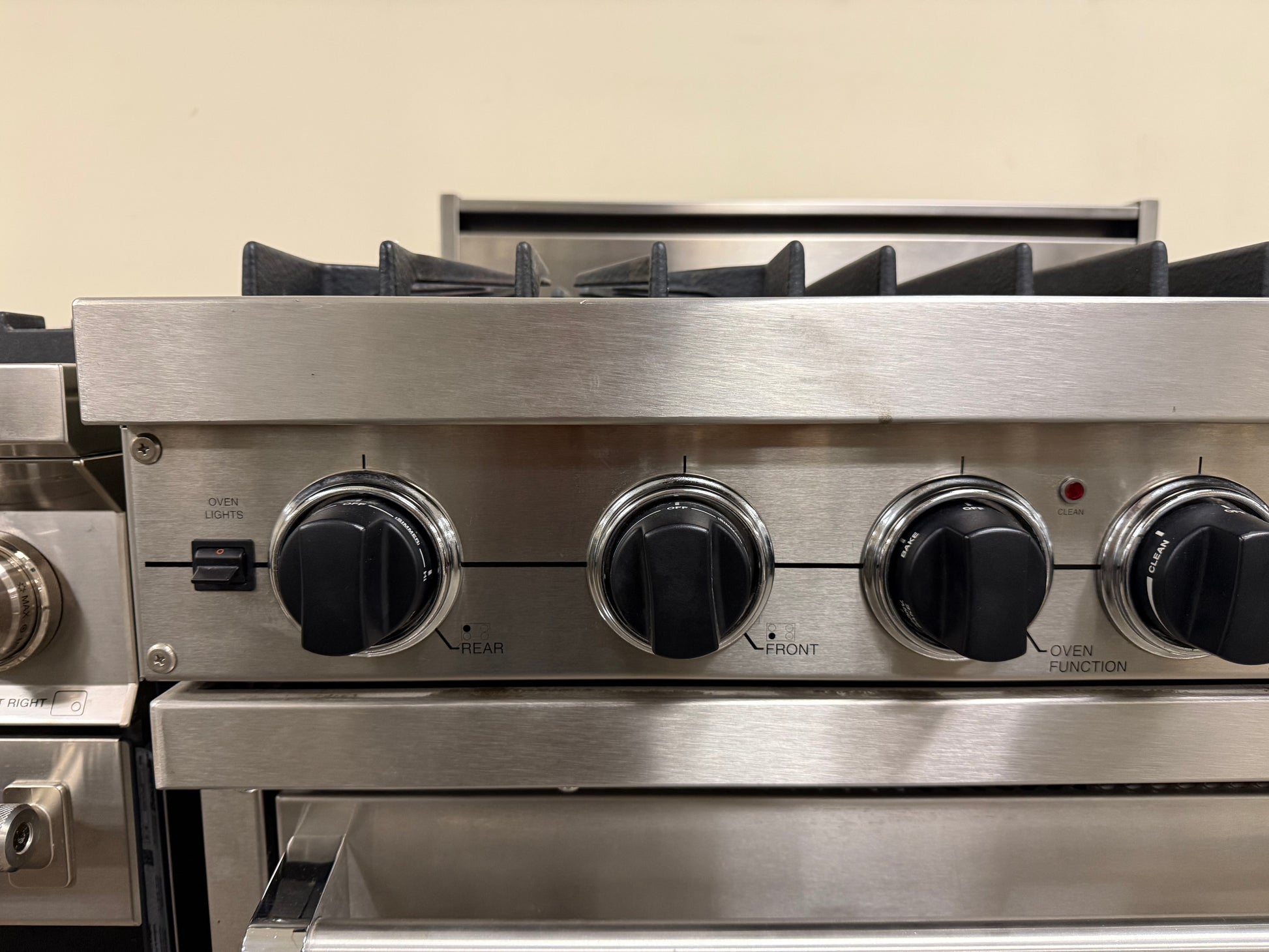 Viking VGSC3074BSS 30" Stainless Steel Pro-Style Gas Range