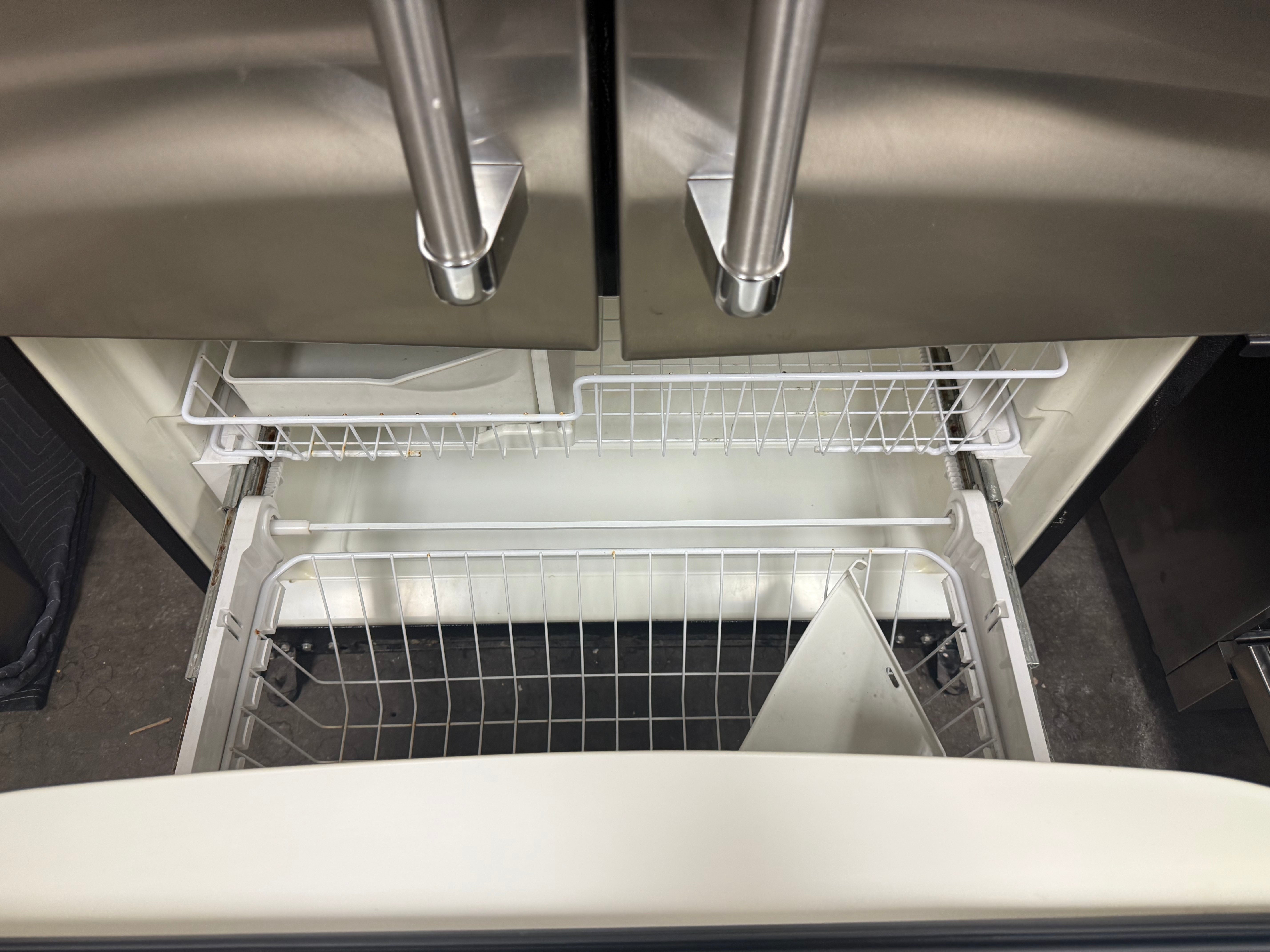 Viking VCFF036SS 36" Stainless Steel Counter Depth Dreestanding French Door Refrigerator