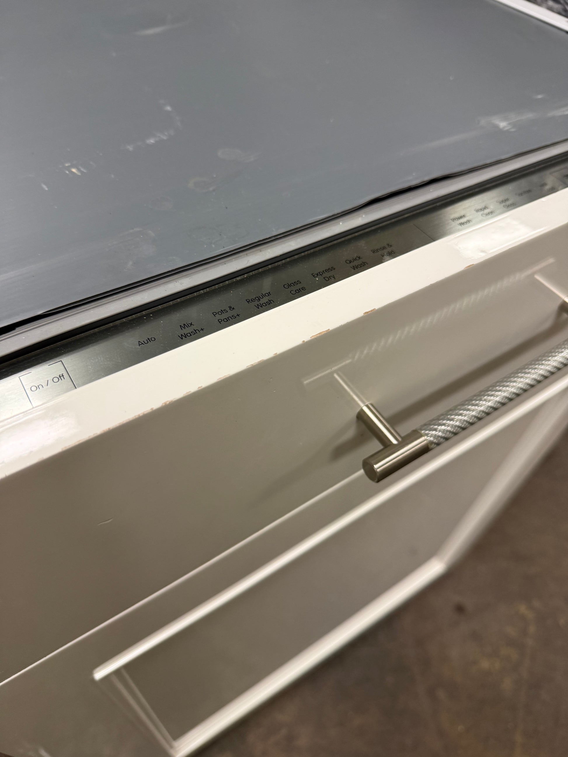 Blomberg DWT 81800 FBI 24" Paneled Dishwasher, Pre-Owned