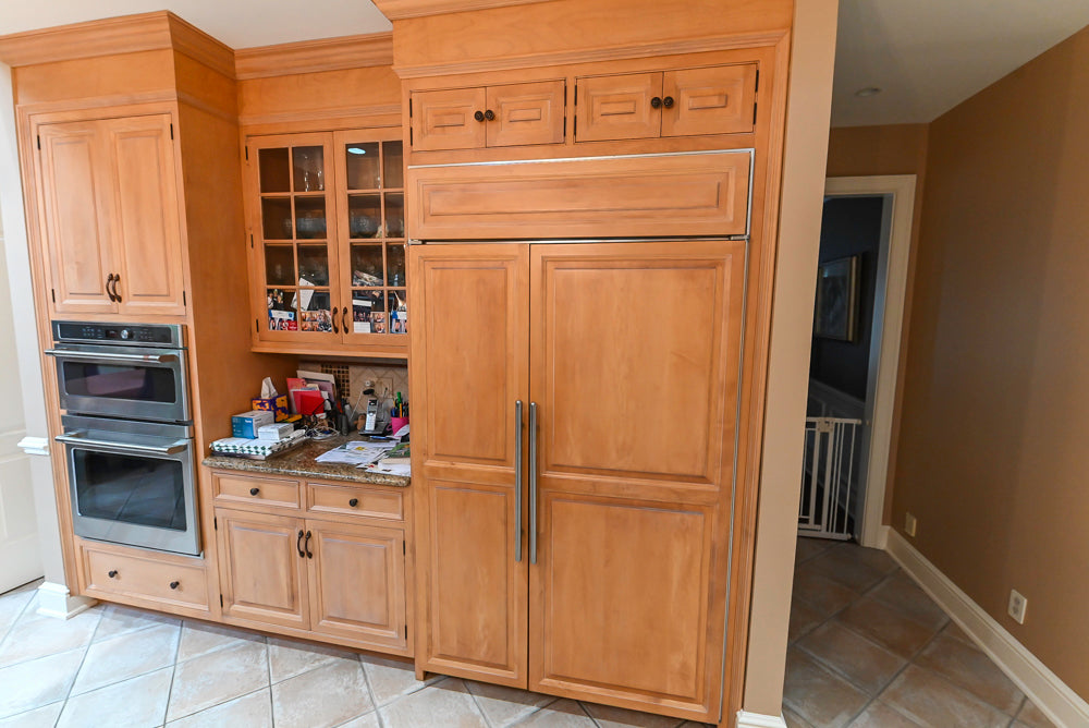 Quality Custom Traditional Natural Wooden Kitchen with Island and Appliances
