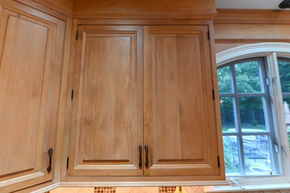 Quality Custom Traditional Natural Wooden Kitchen with Island and Appliances