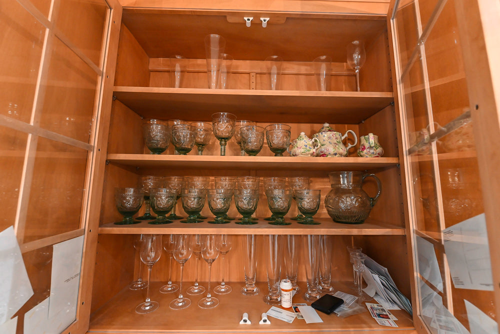 Quality Custom Traditional Natural Wooden Kitchen with Island and Appliances
