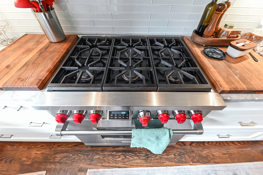 Custom Transitional White Kitchen with Island, Marble Countertop and Sub-Zero & Wolf Appliances