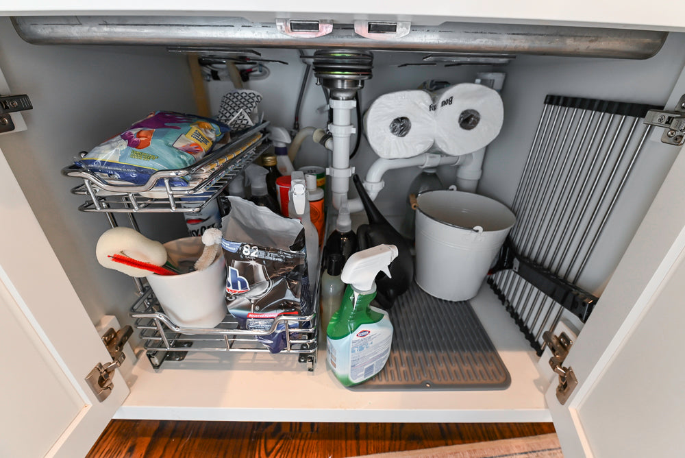Custom Transitional White Kitchen with Island, Marble Countertop and Sub-Zero & Wolf Appliances