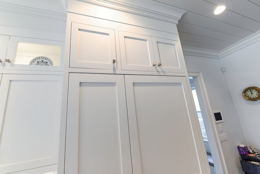Custom Transitional White Kitchen with Island, Marble Countertop and Sub-Zero & Wolf Appliances