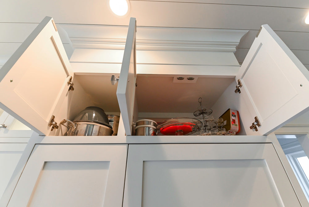 Custom Transitional White Kitchen with Island, Marble Countertop and Sub-Zero & Wolf Appliances