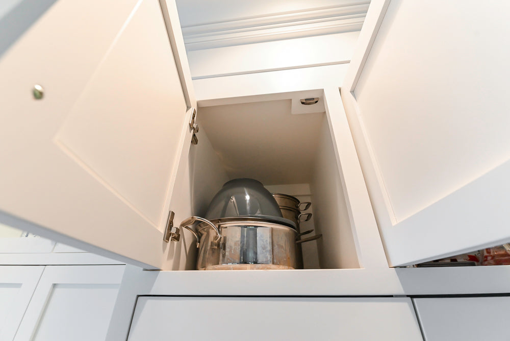 Custom Transitional White Kitchen with Island, Marble Countertop and Sub-Zero & Wolf Appliances