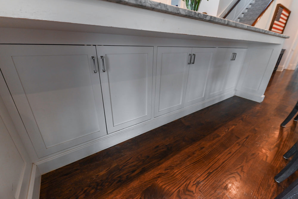 Custom Transitional White Kitchen with Island, Marble Countertop and Sub-Zero & Wolf Appliances