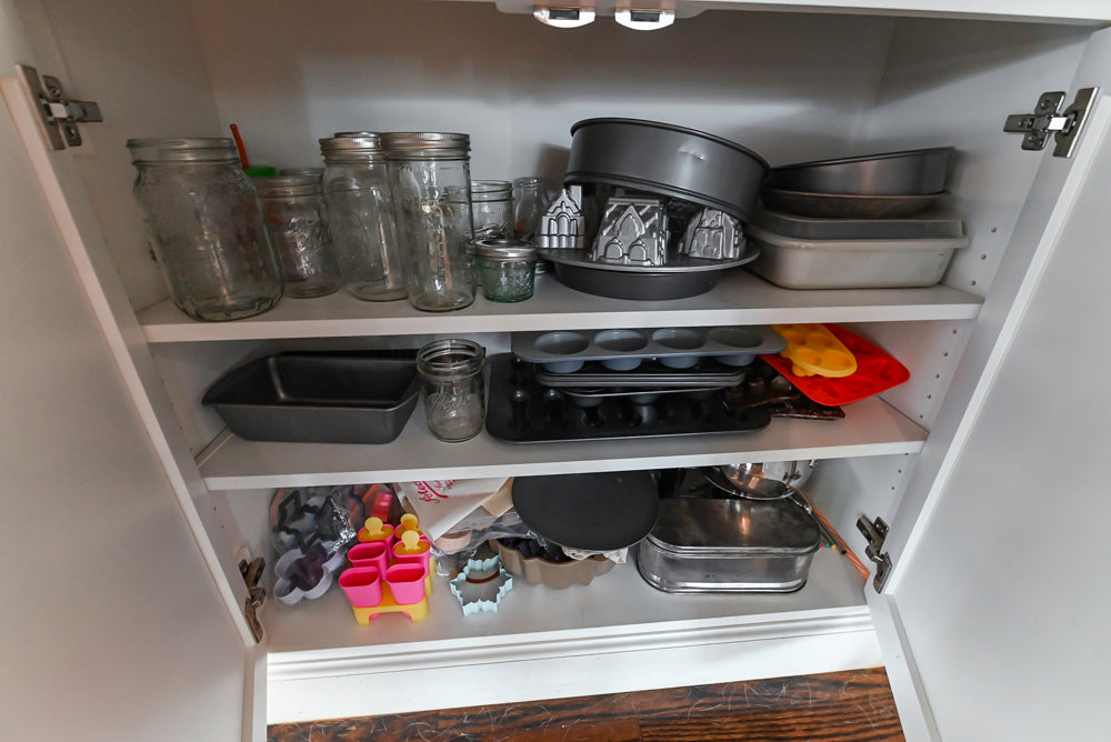 Custom Transitional White Kitchen with Island, Marble Countertop and Sub-Zero & Wolf Appliances