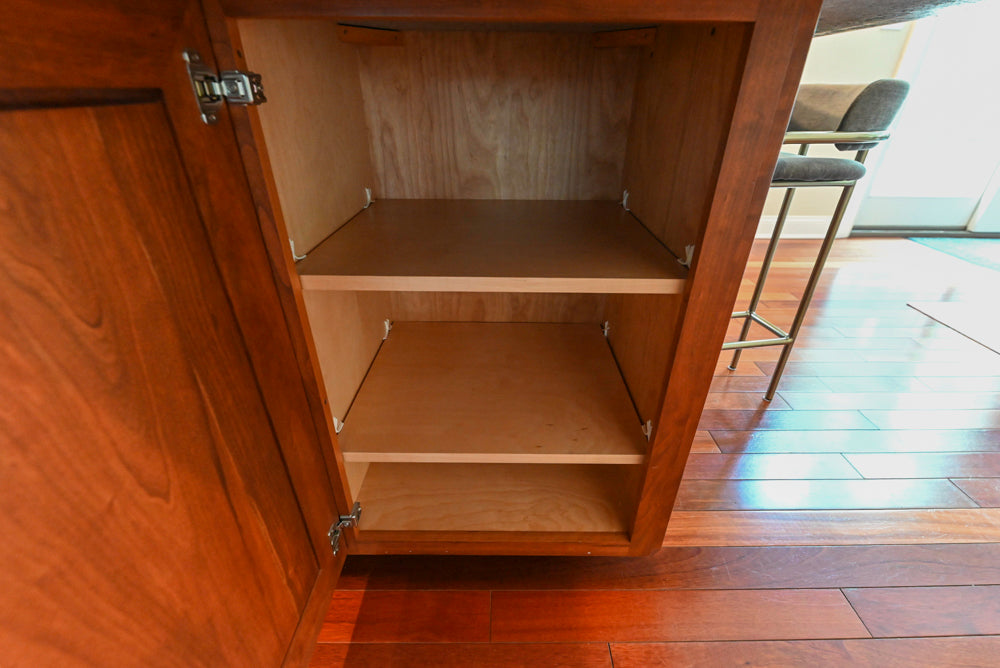 Pennville Traditional Wooden Kitchen with Granite Countertops and Thermador Appliances